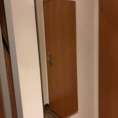 Nina Apartament *
